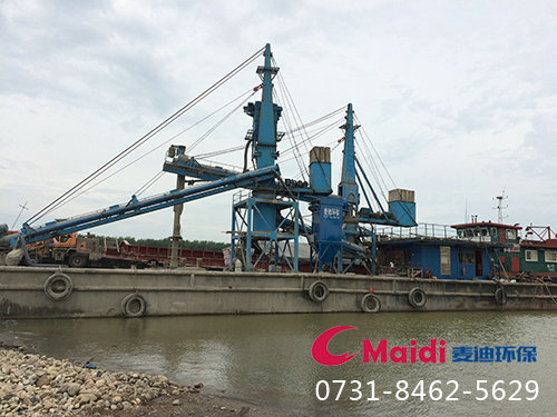 港口碼頭轉(zhuǎn)運(yùn)裝卸除塵器